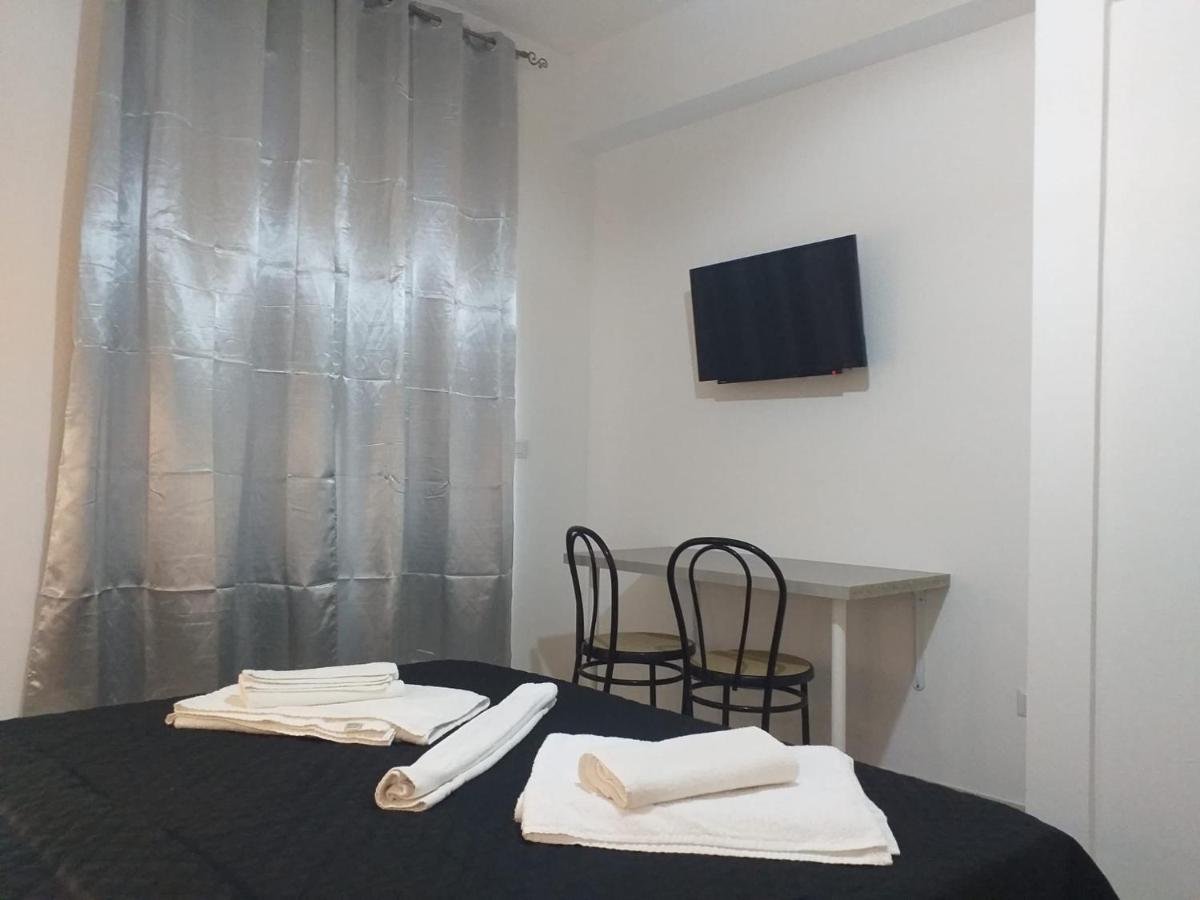 Bernini Self Check-In - Accesso Autonomo Hotel Алгеро Екстериор снимка
